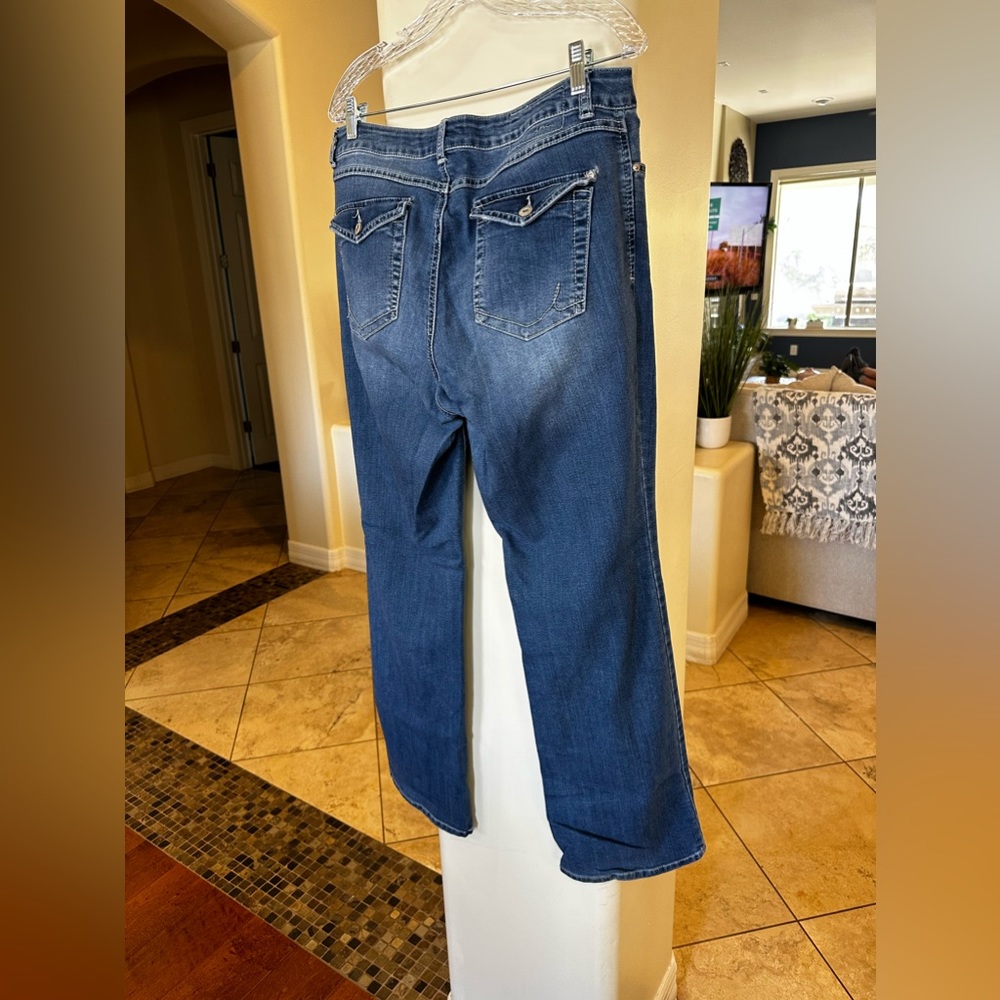Women’s INC Preloved Denim Bootleg Curvy Fit Jeans, Size 12 - Picture 13 of 15